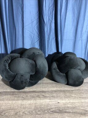 Room Essentials Shaped Knot Toss Pillow Black 2 Pillows